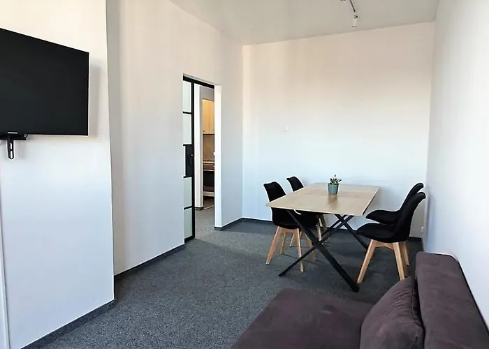 Labo Ksawerow By Tvp - 2 * وارسو