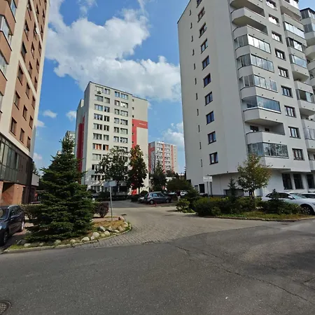 Labo Ksawerow By Tvp - 2 * Варшава